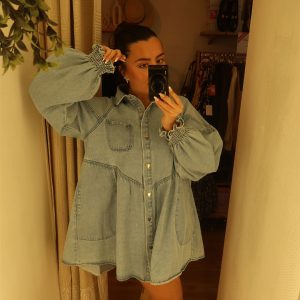 Robe chemise en jean oversize